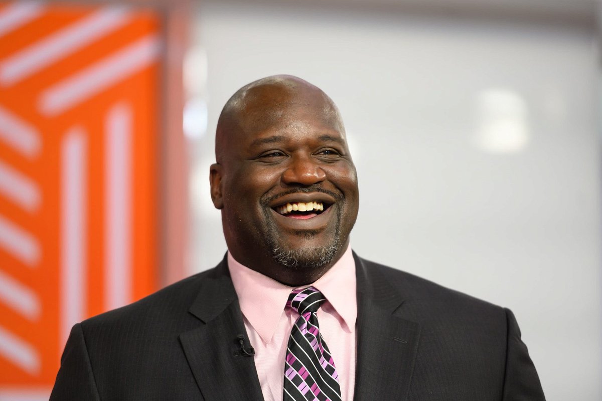 7-ft Giant Shaquille O’Neal, Who Mirrors Jackie Chan and Tom Cruise in ...