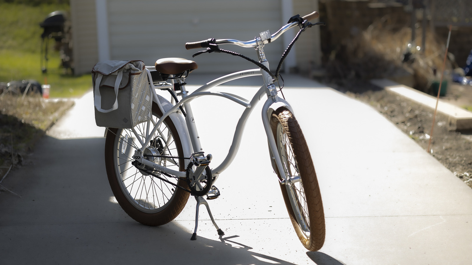 Priority Bicycles E-Coast Review: An E-Bike Made For Smooth Summer ...